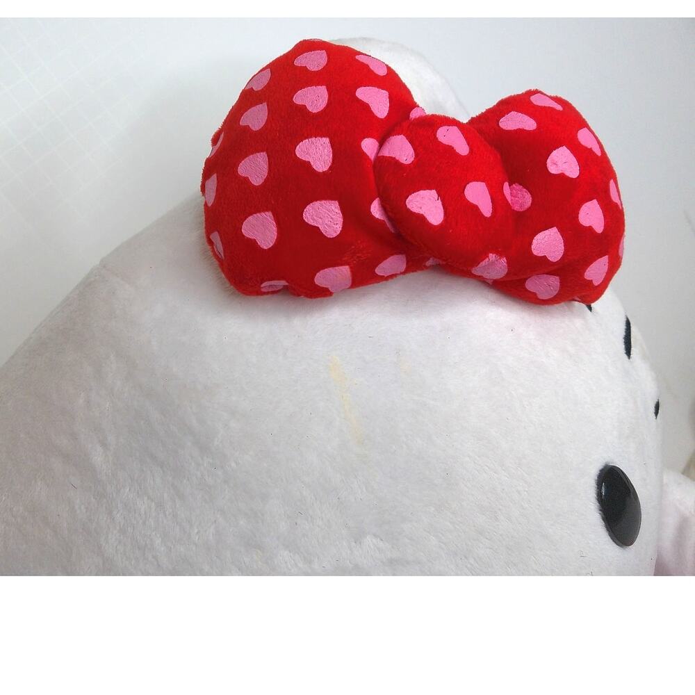 Hello Kitty Valentine Love 2017 Porch Greeter 20 Inch Plush Standing XOXO Heart - Picture 4 of 7